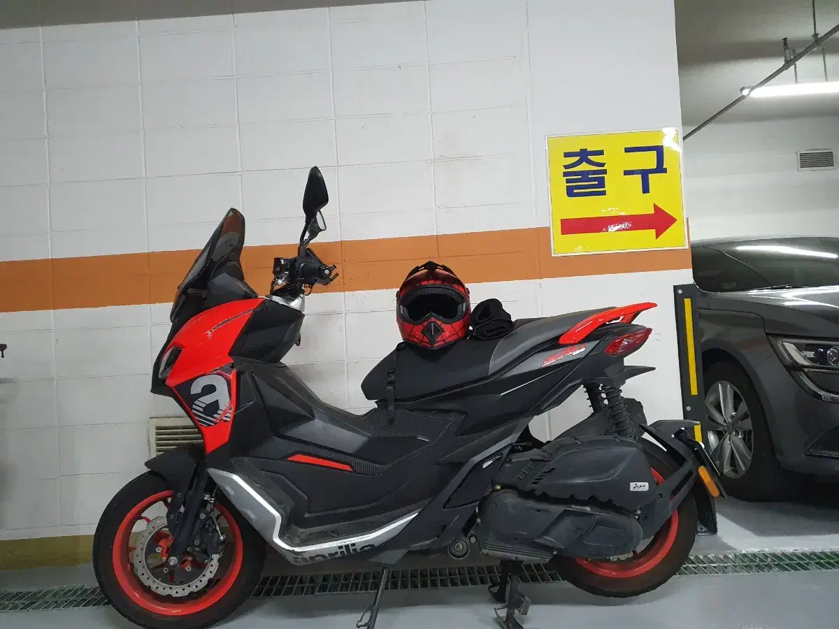 아프릴리아 23년 SR GT125 부산 11900KM